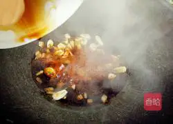 Sour, sweet and spicy Illustration of how to make lotus root 8