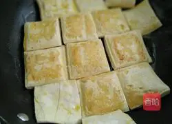 Illustration of how to make golden tofu 3