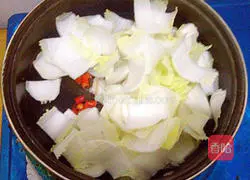 Illustration of how to make vinegar cabbage 4