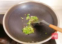 Illustration of how to cook zucchini with sauce 6