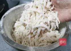 Illustration of how to make potato fork 6