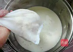 Illustration of Homemade Tofu 7