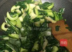 Illustration of braised oyster mushrooms with vegetables 3