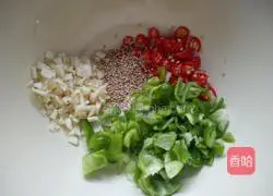 Illustration of how to make cold chicken feet 12