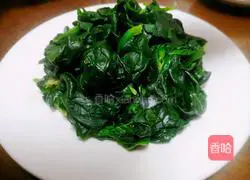 Illustration of how to make spinach with nuts 3