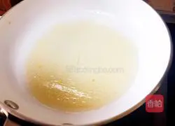 Illustration of how to make garlic mushrooms 9