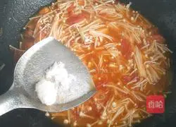 Illustration of how to stir-fry enoki mushrooms with tomatoes (a must with rice) 6