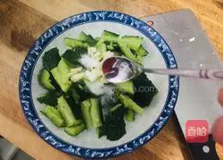 Illustration of how to cook cucumbers 4