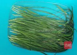 Illustration of how to make cold leeks 1