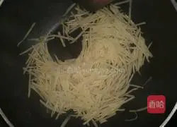 Illustration of how to make vinegar-coated potato shreds 6