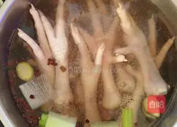 Pickled Pepper Chicken Illustration of how to make claws 3