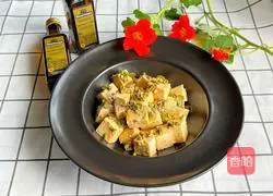 Illustration of how to make Chinese toon mixed with tofu 7