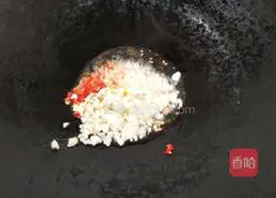 Illustration of how to make garlic mushrooms 4