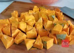 Illustration of braised silver chestnut pumpkin 3