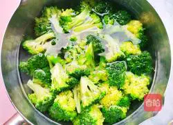 Illustration of how to make cold fungus and broccoli 9