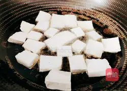 Illustration of how to make sweet and sour crispy tofu 6