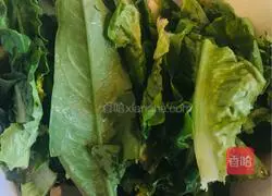 Illustration of how to make stir-fried lettuce 3