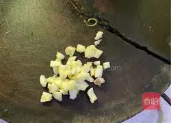 Illustration of how to make cabbage in milk soup 2