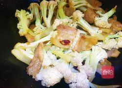 Illustration of how to make stir-fried cauliflower 9