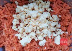 Illustration of how to make carotene meatballs 10