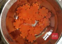 Illustration of how to make lotus pond stir-fry 5