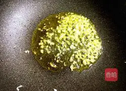  Illustration of how to make stir-fried lettuce 5