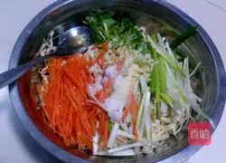 Illustration of how to make cold shredded dried tofu 5