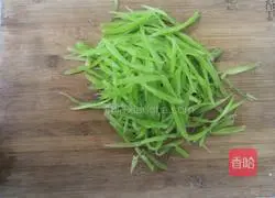 Illustration of how to make tomatoes mixed with lettuce 2