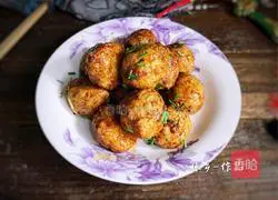 Coir raincoat balls - Illustrations of how to make family reunion and happiness 16