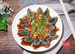 Illustration of how to make cucumber peeled egg flakes 11