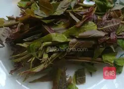 Illustration of how to fry toon sprouts 1