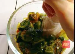 Illustration of how to make chili pepper eggs 12