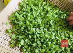 Illustration of how to make steamed elm money 1