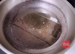 Illustration of how to make sweet and sour eggplant bento 3