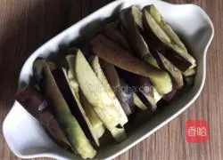 Illustration of how to make eggplant strips with chili sauce 7