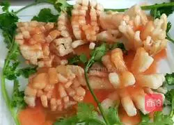 Tomato juice for the chrysanthemum and oyster mushrooms Illustration of practice 12