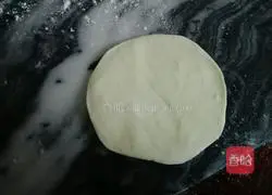 Illustration of how to make bean paste buns 9