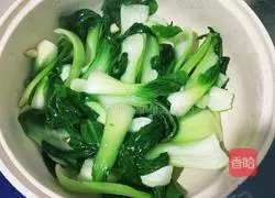 Illustration of how to make stir-fried seasonal vegetables with sea greens 5
