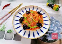 Illustration of how to stir-fry shredded carrots 10