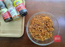 Illustration of how to make cucumber and daylily 2