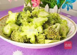 Illustration of how to cook carrots and broccoli 2