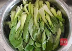 Illustration of how to cook rapeseed with sea rice 2