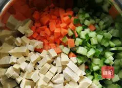 Illustration of how to make cold salad 6