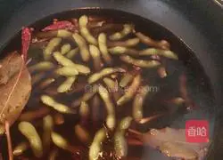 Illustration of how to make spicy edamame 6