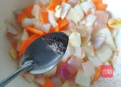 Illustration of how to make soy-flavored onions and carrots 8