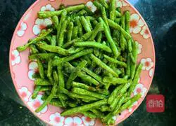 Illustration of how to make stir-fried green beans 4