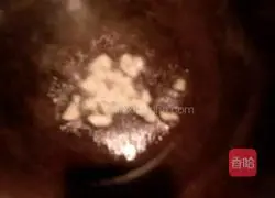 Illustration of how to stir-fry lotus pond vegetables 5