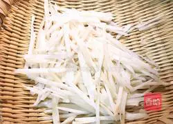 Illustration of how to make crispy lotus root 5