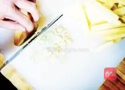 Illustration of how to cook broccoli with potato sticks 4
