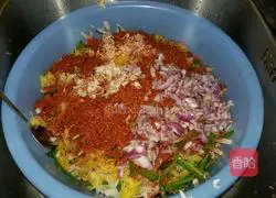 Illustration of how to make spicy cabbage 7